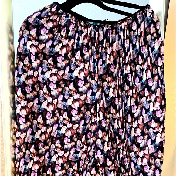 🎉 BEAUTIFUL VINCE WIDE LEG PANTS🎉 - Picture 1 of 8